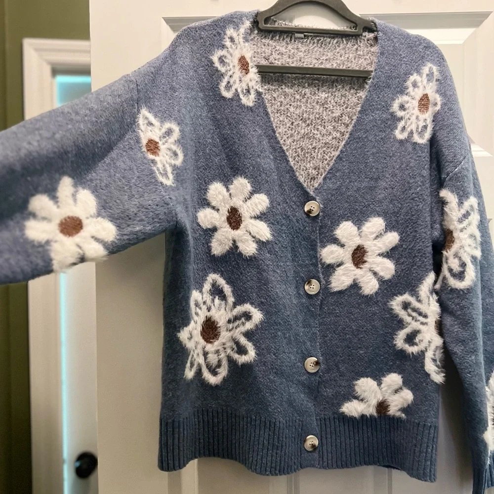 Bibifish floral print soft fuzzy knit button up cardigan sweater